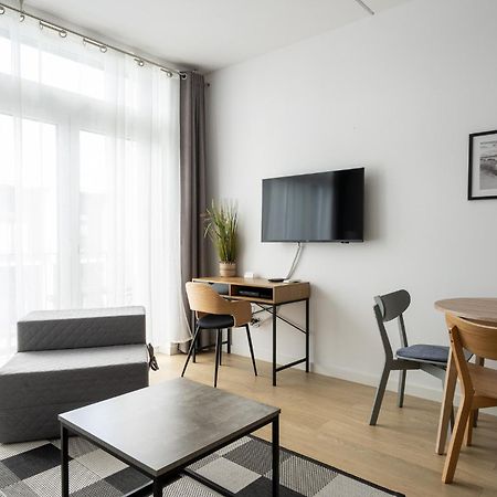 Rentplanet - Apartamenty Zarembowicza Wroclaw Exterior photo