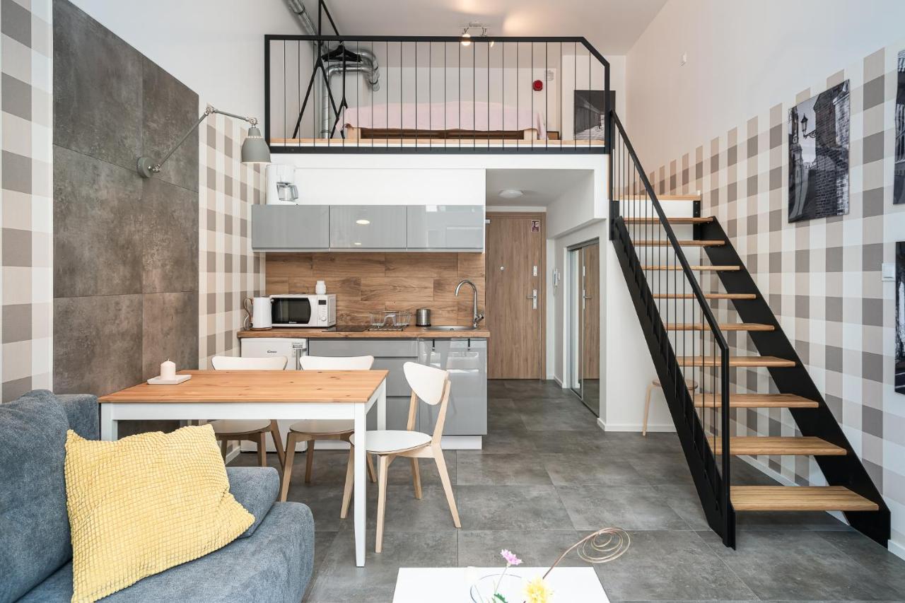 Rentplanet - Apartamenty Zarembowicza Wroclaw Exterior photo