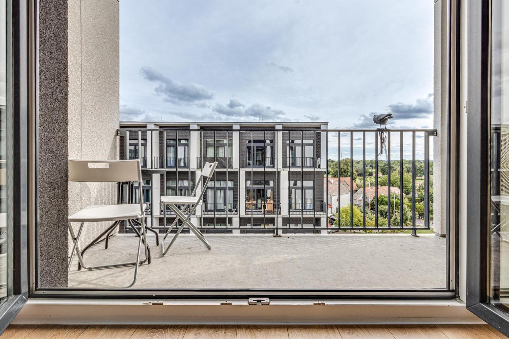 Rentplanet - Apartamenty Zarembowicza Wroclaw Exterior photo